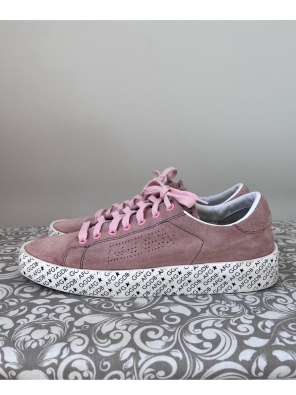 Golden Goose Pink Suede High End Sneakers